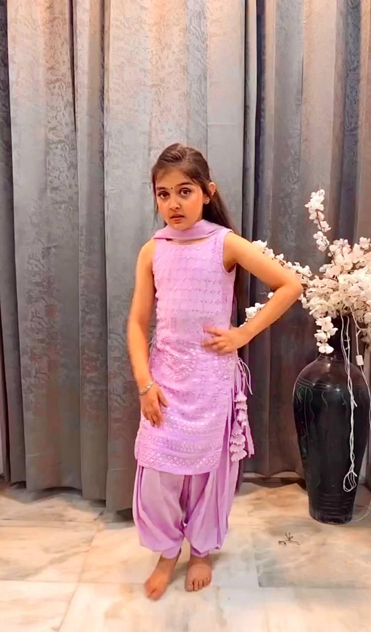 Heavy Gown with Less Border for Kids