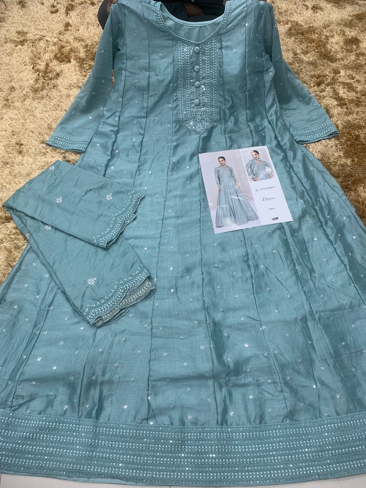 Royal Touch Gown set